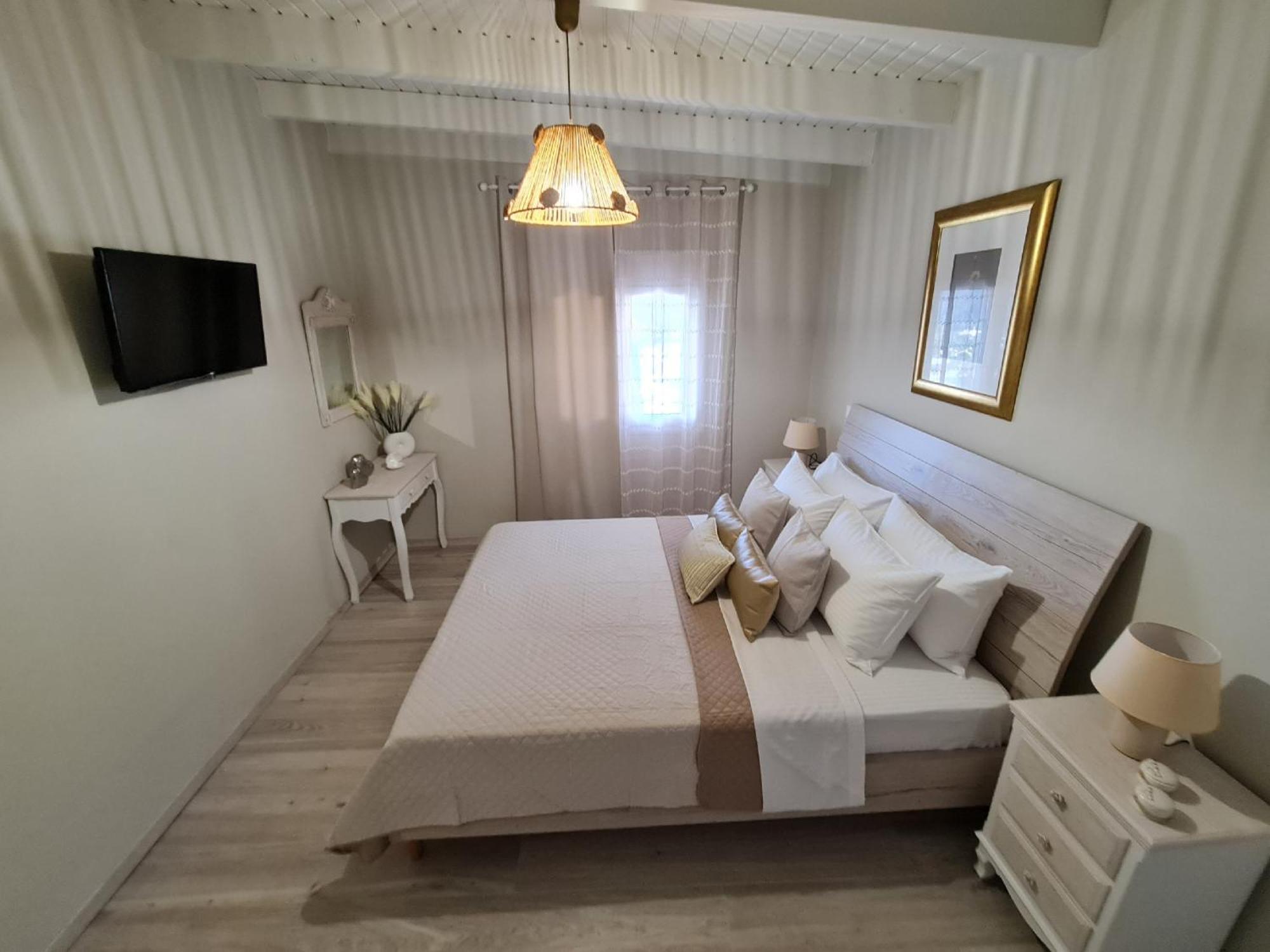 Ornament: Infinite Nature Villa Dhafnes Luaran gambar